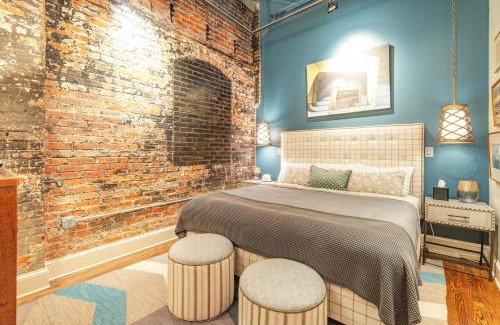 Downtown Asheville Apartment | 80 Lex 203 Eclectic Industrial Apt