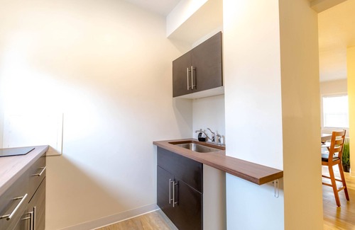 Kutzky Park Apartment | 8072-Walk to Mayo-Modern studio Unit on Main Floor