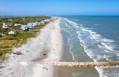 Folly Beach House | 817 E Ashely Ave Pleasant Breeze