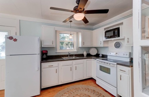 Folly Beach House | 818 East Arctic! Classic Folly Beach Cottage close to beach access!