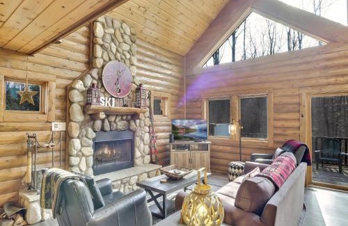 Boyne Falls House | 832 Mountain Cabin