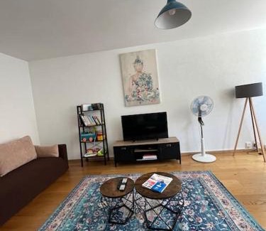 Pierres du Niton Apartment | 85m2 au centre-ville à 2 pas du Jet d'eau