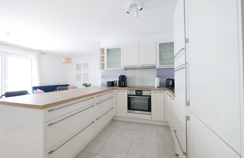 Kernstadt Apartment | 85qm, Parkplatz, Zentral, Großer Balkon, 2 Bäder