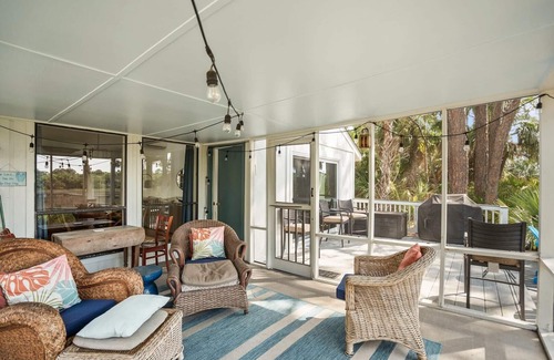 Saint Helena Island House | 860 Sabal Ct