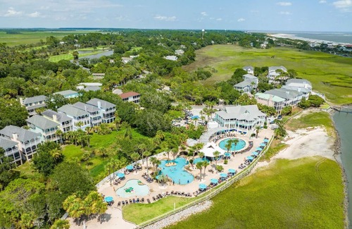 Saint Helena Island House | 860 Sabal Ct