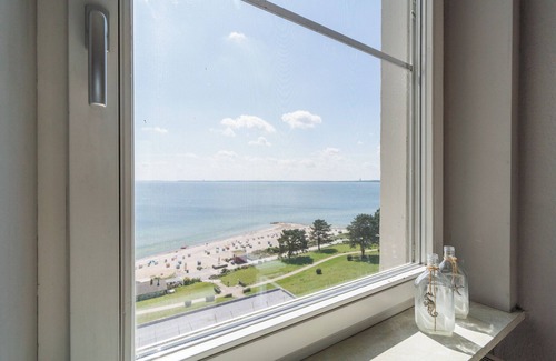 Sierksdorf Apartment | 864 "Beacon" with a vision
