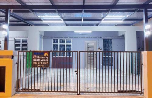 Sungai Pelek House | 88 homestay bagan lalang