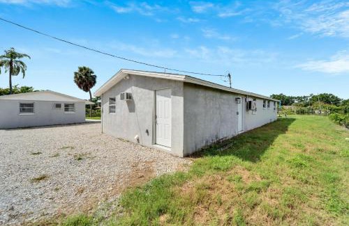 Tampa Apartment | 8820 Rocky Creek Drive, Unit B