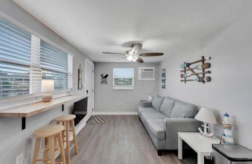 Tampa Apartment | 8820 Rocky Creek Drive, Unit A