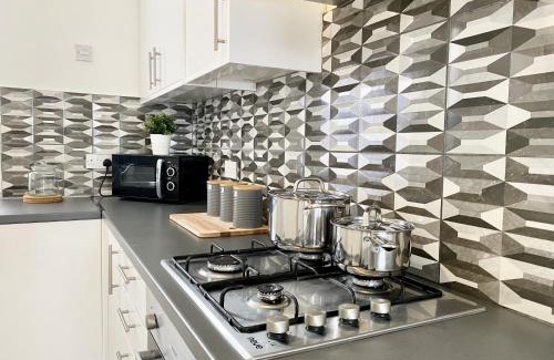 Newcastle-upon-Tyne Apartment | 89 St John's Road Terrace House