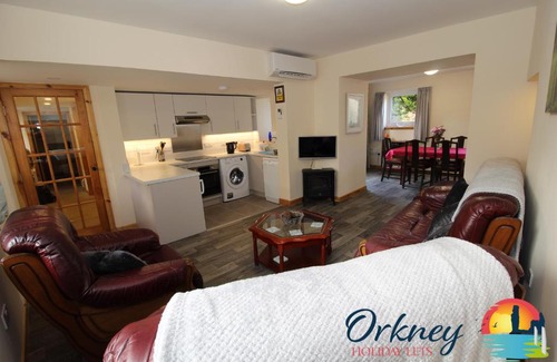 Kirkwall House | 89 Victoria Street, Kirkwall, Orkney - OR00066F
