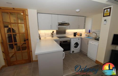 Kirkwall House | 89 Victoria Street, Kirkwall, Orkney - OR00066F