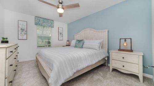 Bay Lake House | 8972 Amelia Downs