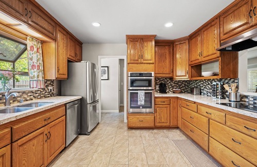Hacienda Heights House | 8bd/11beds/single-story/Disney/downtownLosAngeleBD