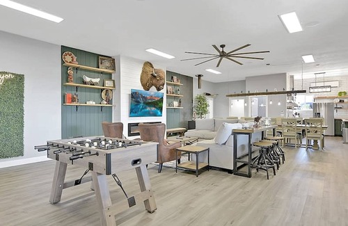 Valle Apartment | 8BD Grand Canyon Ranch - Sleeps 22