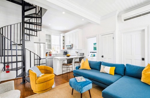 Cannonborough Elliotborough House | 8C at Saint Philip Square, One Block to King, Bright Enchanting Top Floor Apt