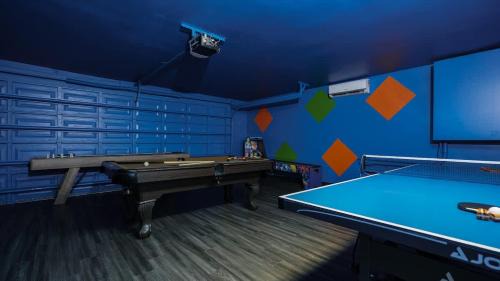 Plantation House | 8k SQ FT Villa Heated Pool Game Room Jacuzzi