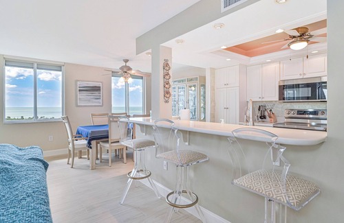 Vanderbilt Beach Condo | 8th Floor Oceanview! Large Balcony ~ Steps to Vanderbilt Beach