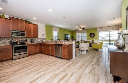 Tuscan Ridge Villa | 9 Bedroom 5 Bathroom Champions Gate Resort Golf Villa with Spa and Pool