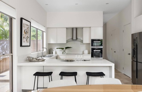 Noosa Heads House | 9 Little Cove Rd, Noosa Heads - Rest & Relax