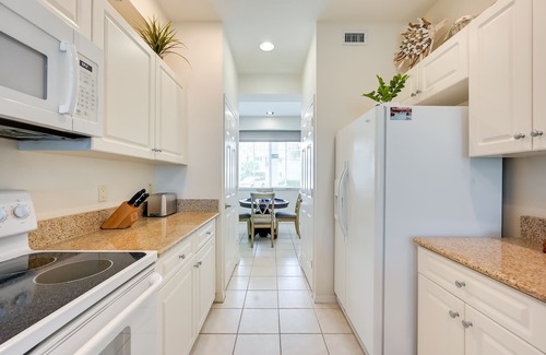 Naples Condo | 9 Mi to Beach: Naples Golf Getaway w/Pool Access!