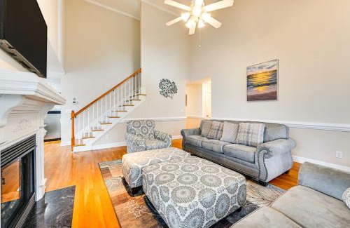 Greenville House | 9 Mi to Dtwn Greenville Home with Screened Patio!