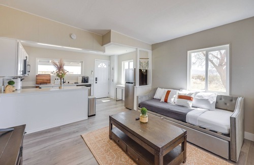 Wonder Valley House | 9 Mi to Joshua Tree NP: Secluded Desert Home!