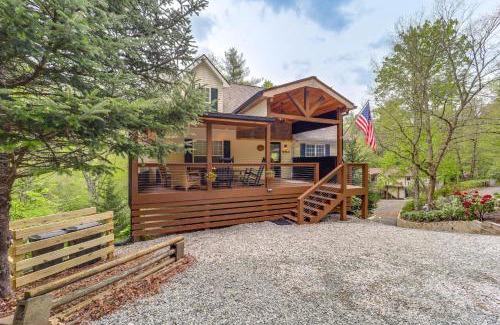 Newland House | 9 Mi to Sugar Mountain Newland Cabin with Fire Pit!