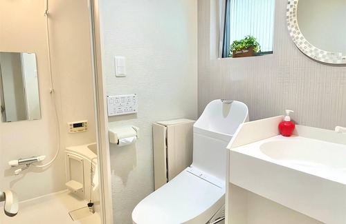 Nishiikebukuro Apartment | 9 - min to Ikebukuro, 2 - min to Yomachi. Cost - eff, 4 - pax. Room 102.