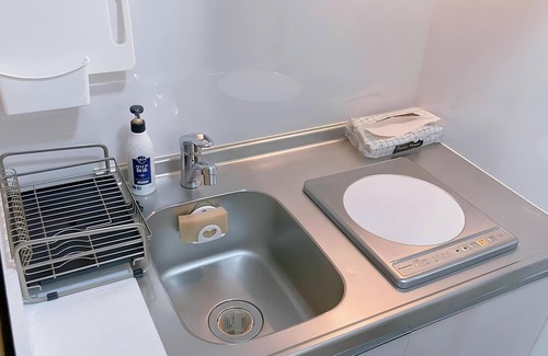 Nishiikebukuro Apartment | 9 - min to Ikebukuro, Cost - eff, 2 - pax. Good eats, shops. Room 101.