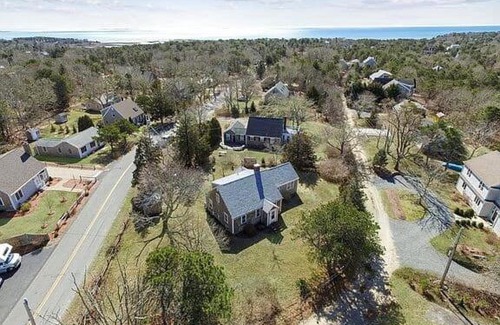 South Chatham House | 9-Min Walk to Water Fire Pit