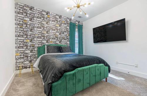 Memphis House | 9 Mins to Downtown- Family Pet Friendly Haus in Midtown