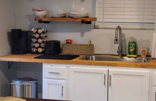 Church Street House | 9 minutes from Atlanta Airport, 8 minutes from the marketplace