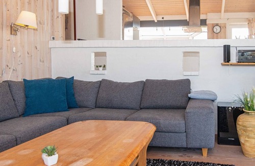 Houvig House | 9 person holiday home in Ringkøbing-By Traum