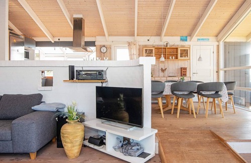 Houvig House | 9 person holiday home in Ringkøbing-By Traum