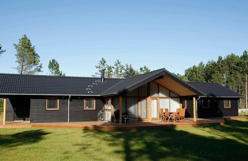Bratten Strand House | 9 person holiday home in Jerup