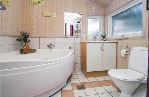 Venemose House | 9 person holiday home in Gørlev-By Traum