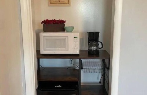 Morse Park Apartment | 9 Rockleys Vintage Motel, EV Charging Available