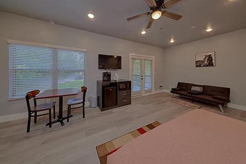 Sevierville Apartment | #9 Studio Town Place 2