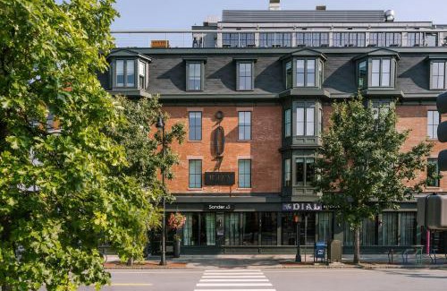 Central Square Hotel | 907 Main Hotel Central Square, Sonder by Marriott Bonvoy
