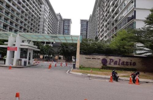 Taman Mount Austin Apartment | 93-Palazio Studio For 4pax Street City view