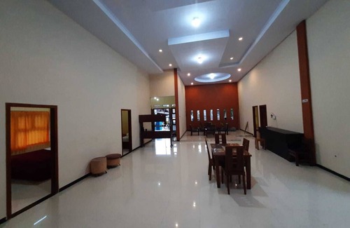 Kalipuro Bed & Breakfast | 999 KHS 2 Homestay
