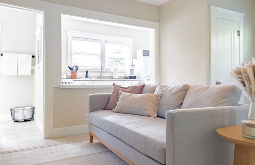 Lake Worth Apartment | #A - 1BR - Near DT Dining, Bars, + Beach