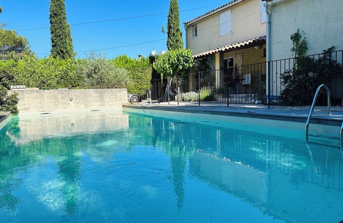 Lourmarin House | A 2 Mins du Village de Lourmarin. Maison au Calme Avec Grande Piscine et Jardin