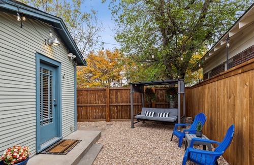 Fort Worth Cultural District Cottage | A 3 minute walk to Dickies Arena & Will Rogers Coliseum