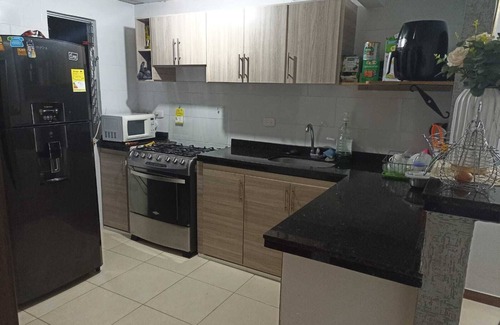 Pereira House | A 5 Minutos del Parque Consota! Sector Seguro, Casa Cómoda, Parqueadero Cubierto