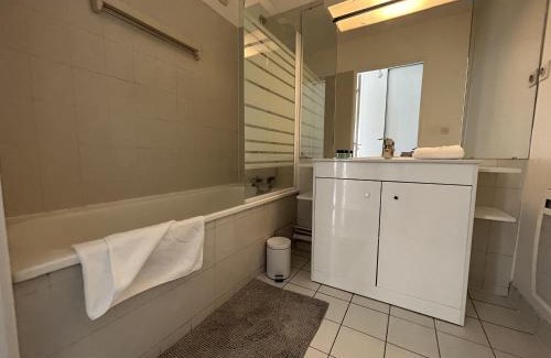 Le Kremlin-Bicetre Apartment | A 500m Paris, 130m2 avec 4ch, balcon et parking