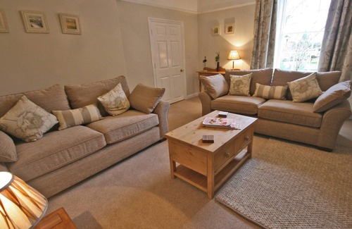 Rock Cottage | A 6 bedroom property set within 2 acres of mature gardens.