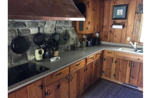 Gills Rock House | A Amazing Cliffside Home Rental
