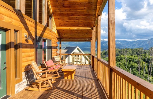 Chalet Village North Cabin | A+ Amazing Views